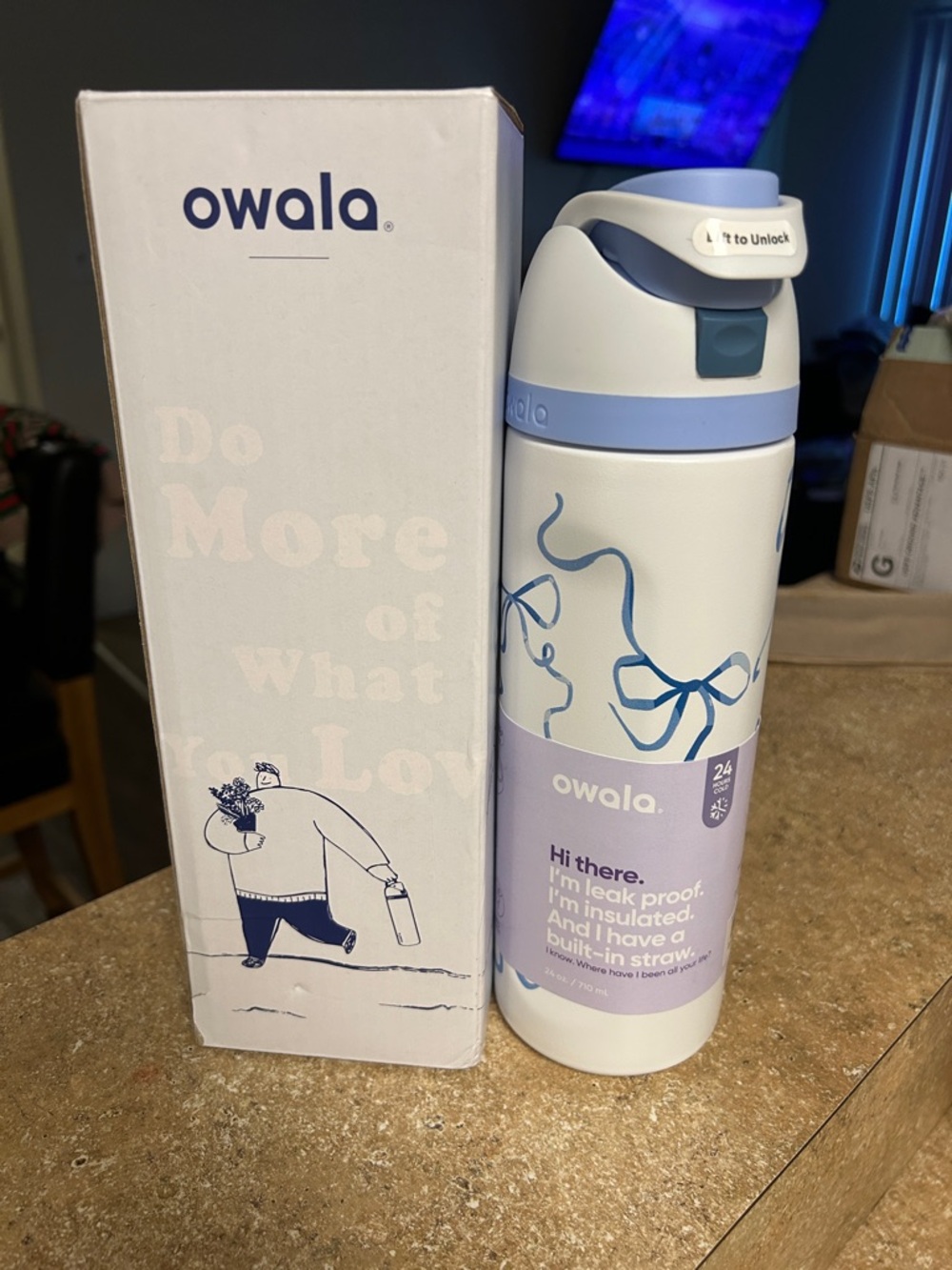 owala Insulated Water Bottle - White & Light Lavender